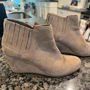 Dolce Vita DV Booties